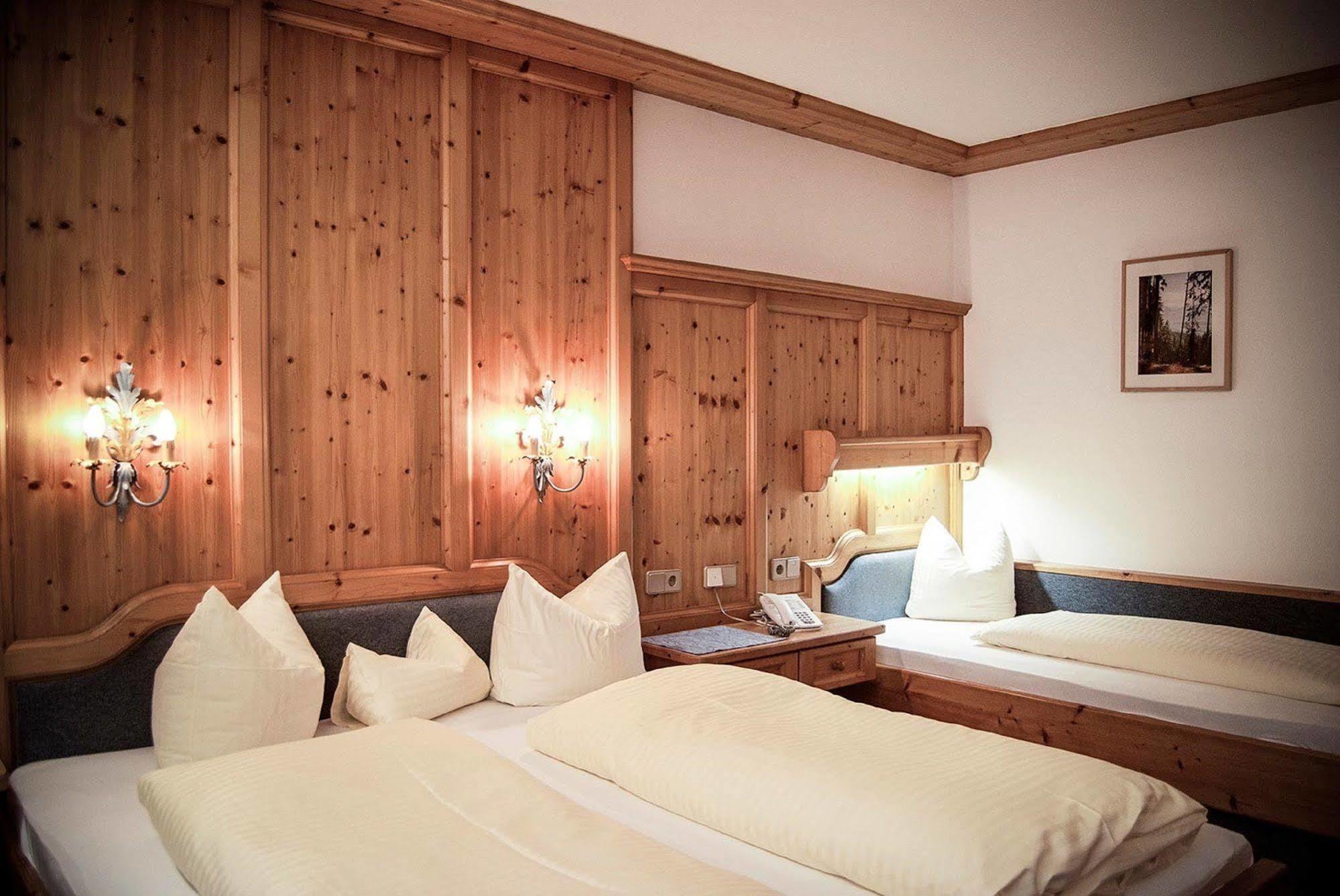 Hotel Platzl Auffach Bagian luar foto