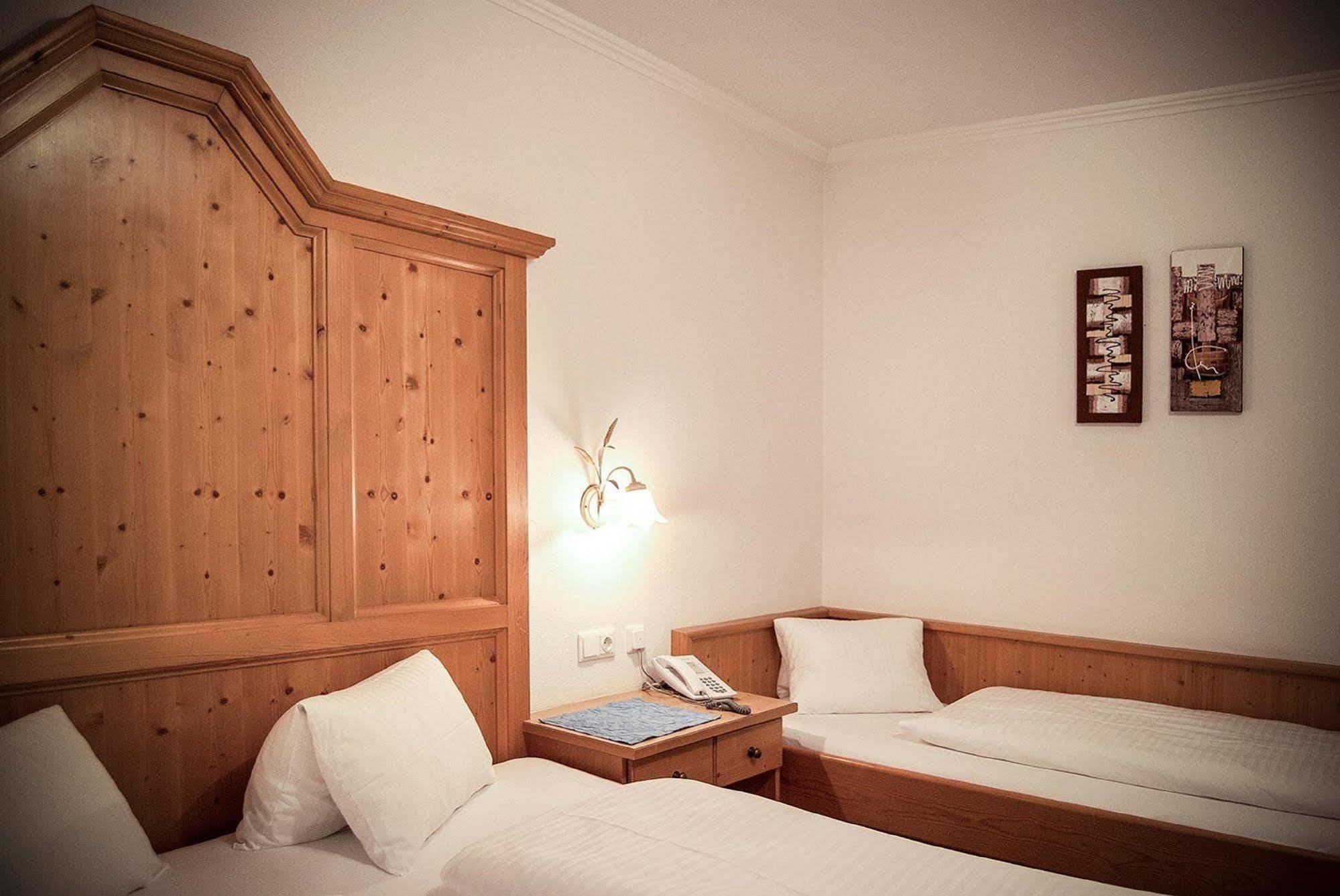 Hotel Platzl Auffach Bagian luar foto